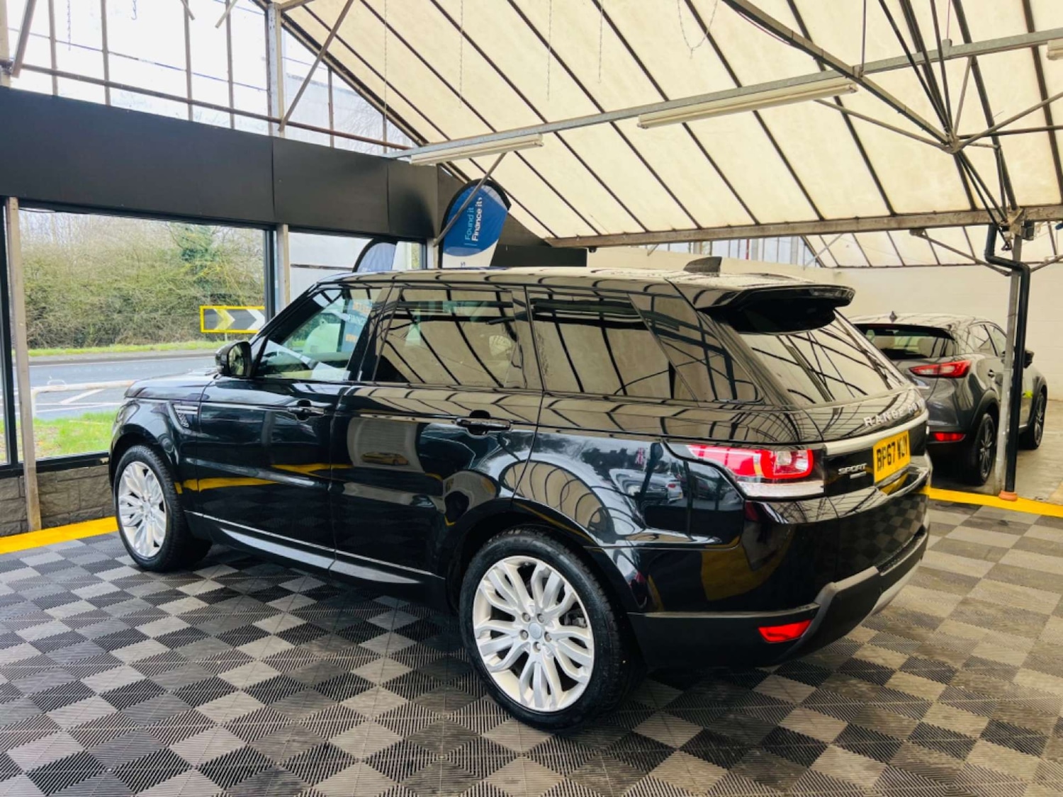 Used Land Rover Range Rover Sport 2018 for sale - 77573068: Photo 5