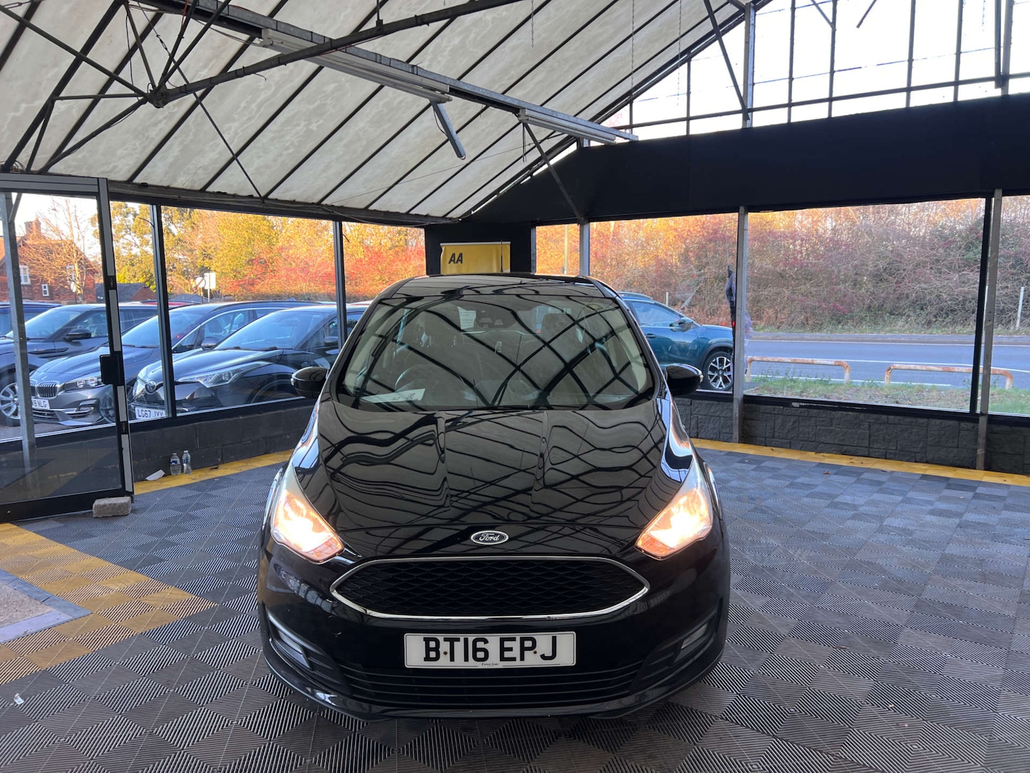 Used Ford Grand C-Max 2016 for sale - 76643754: Photo 2