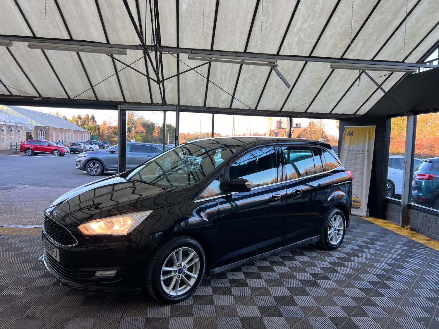 Used Ford Grand C-Max 2016 for sale - 76643754: Photo 4