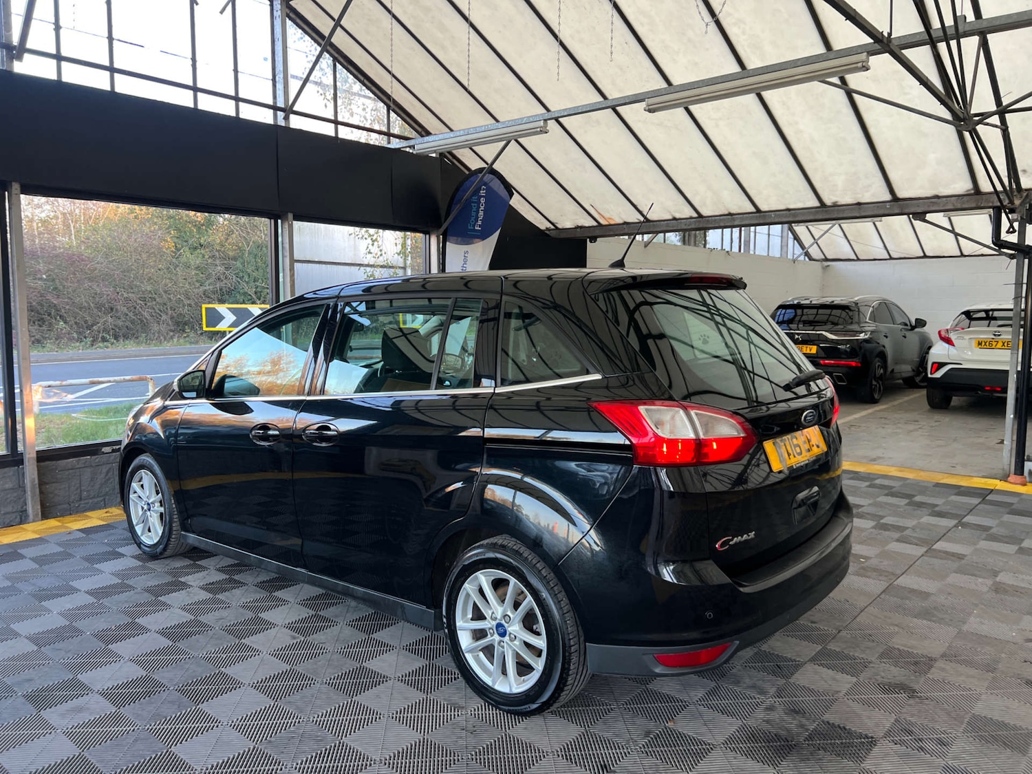 Used Ford Grand C-Max 2016 for sale - 76643754: Photo 5