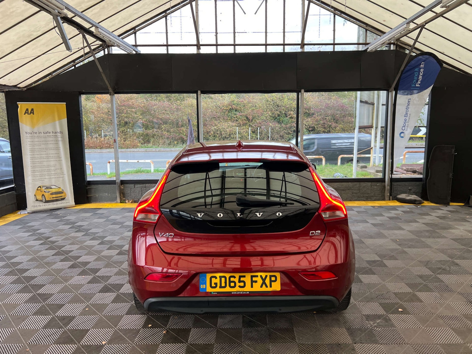 Used Volvo V40 2015 for sale - 76601663: Photo 7