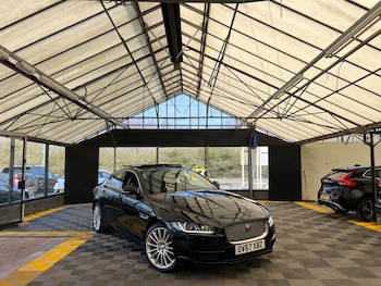 Used Jaguar XE 2017 for sale - 77979874: Photo