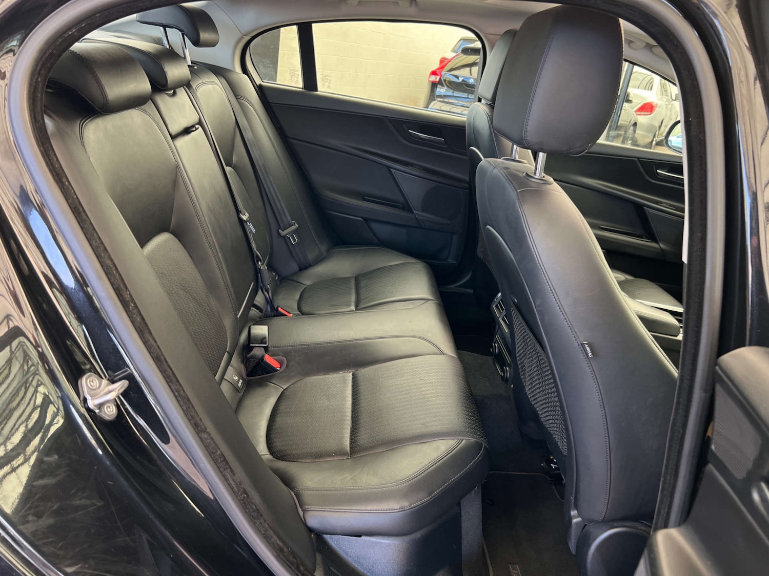 Used Jaguar XE 2017 for sale - 77979874: Photo 23