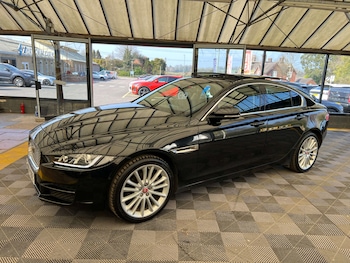 Used Jaguar XE 2017 for sale - 77979874: Photo