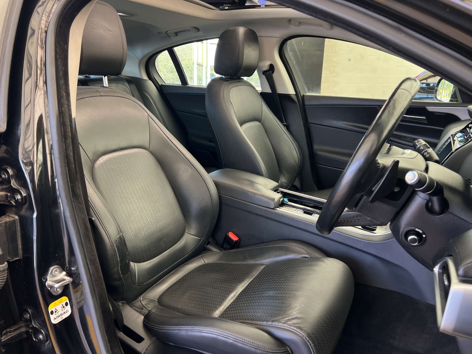 Used Jaguar XE 2017 for sale - 77979874: Photo 8