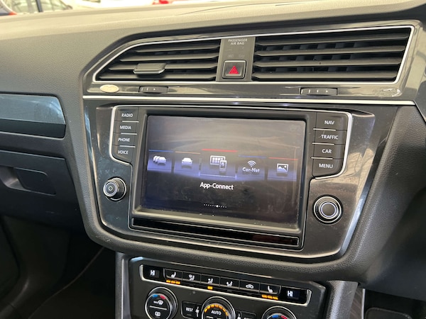 Used Volkswagen Tiguan 2016 for sale - 76231922: Photo 24