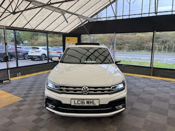 Used Volkswagen Tiguan 2016 for sale - 76231922: Photo 2