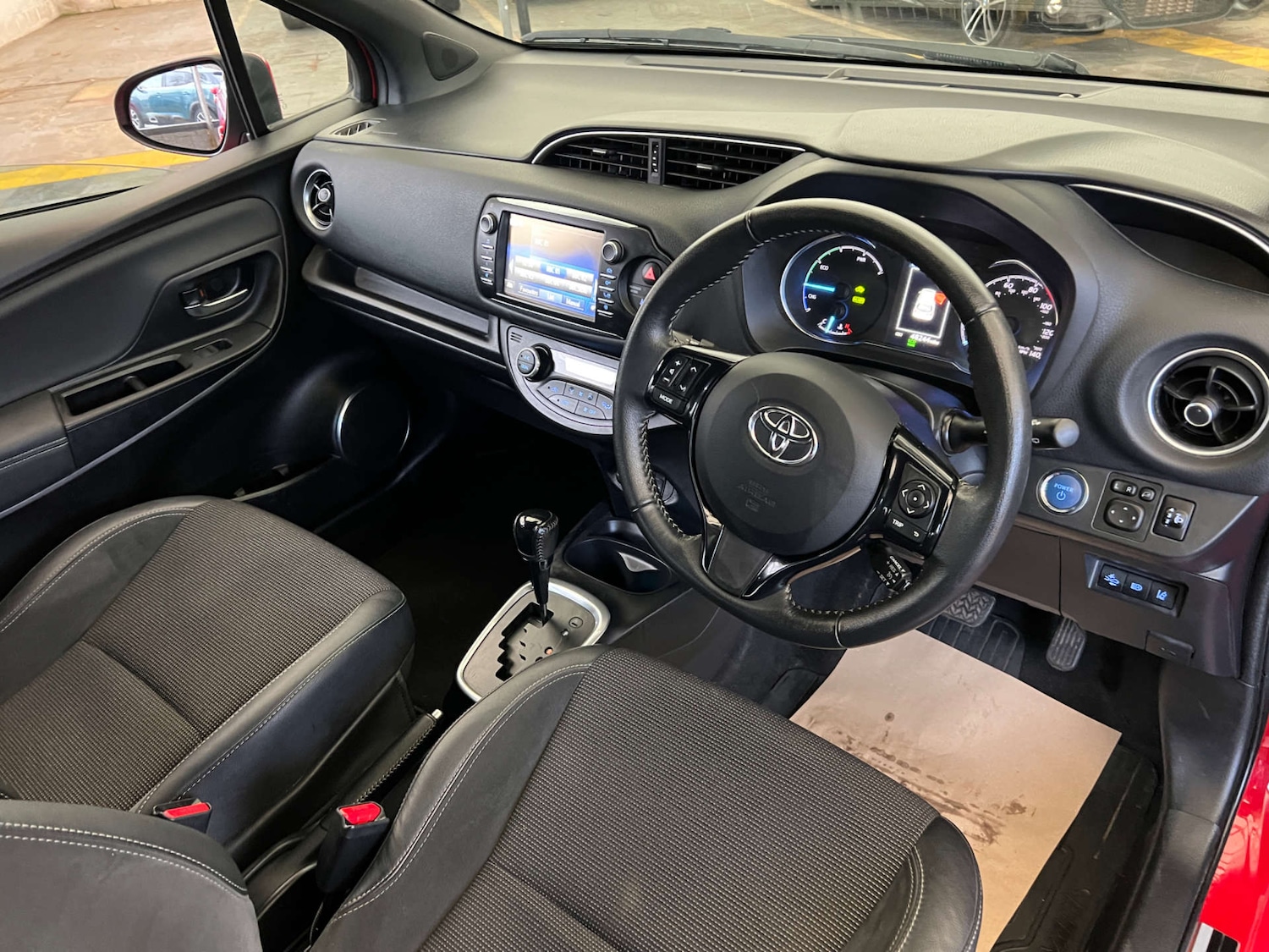 Used Toyota Yaris 2020 for sale - 76734390: Photo 11