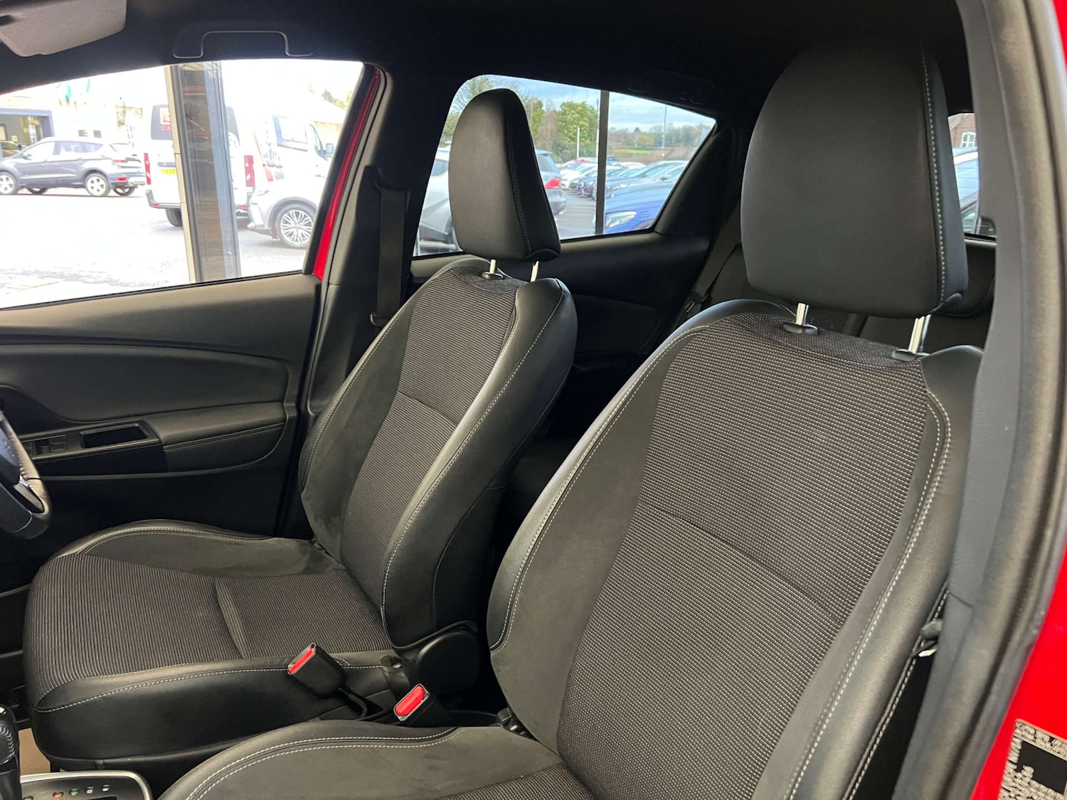 Used Toyota Yaris 2020 for sale - 76734390: Photo 26