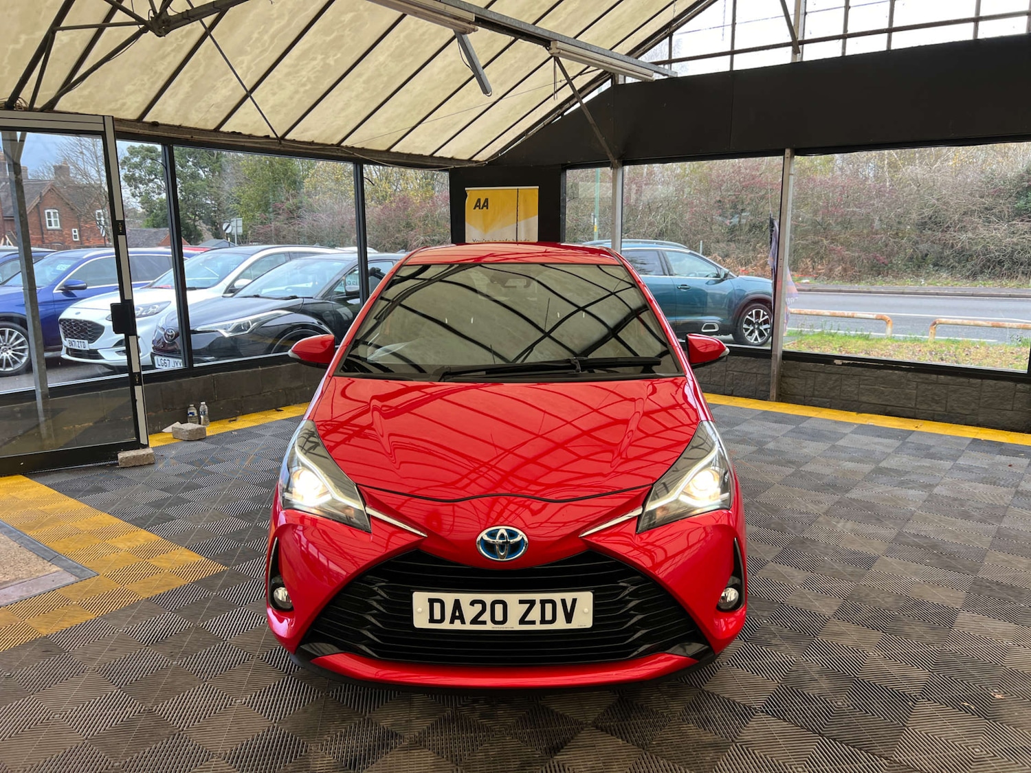 Used Toyota Yaris 2020 for sale - 76734390: Photo 3