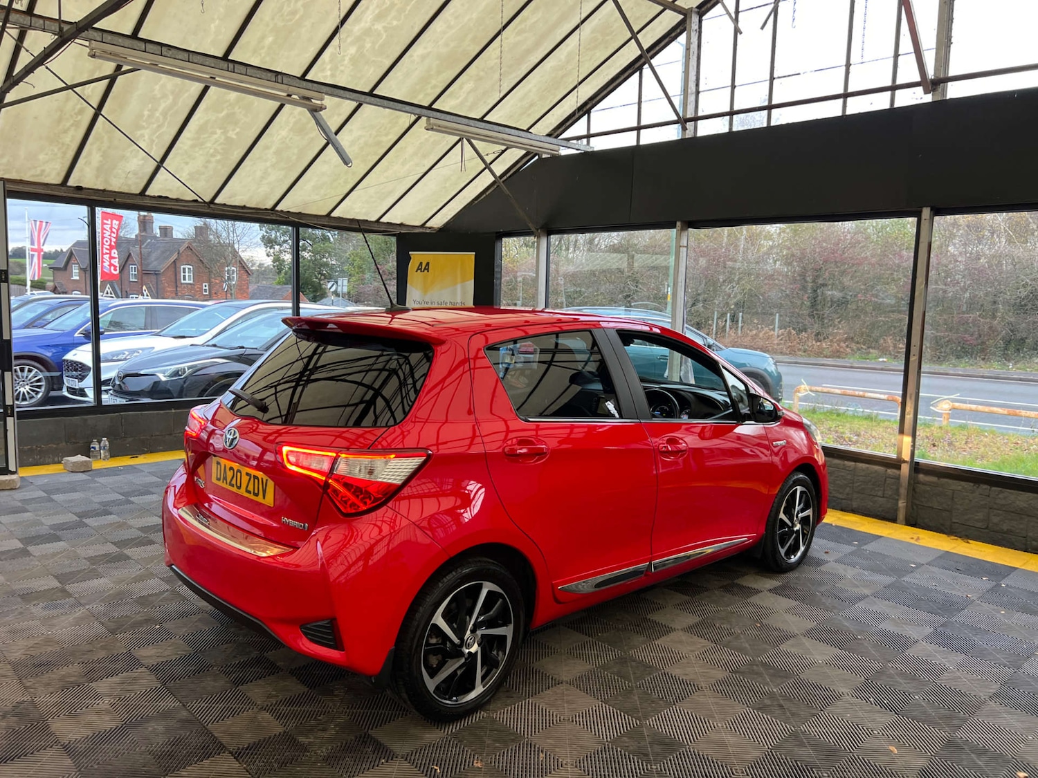 Used Toyota Yaris 2020 for sale - 76734390: Photo 8