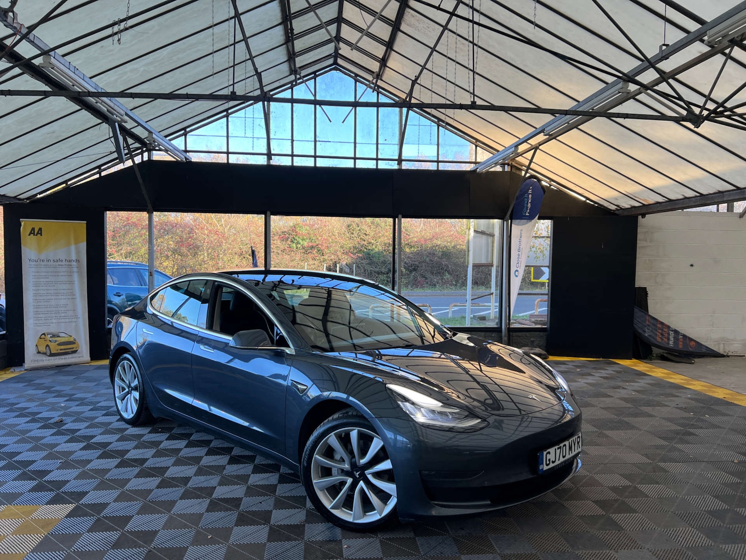 Used Tesla Model 3 2020 for sale - 76606056: Photo 1