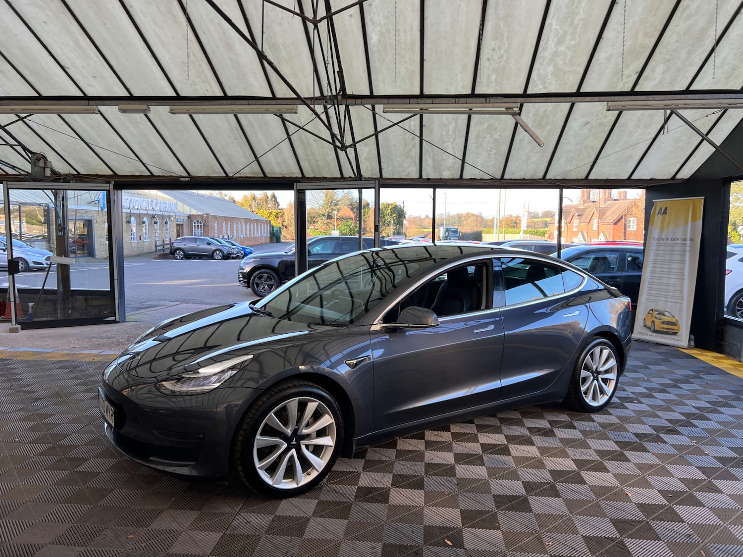 Used Tesla Model 3 2020 for sale - 76606056: Photo 4