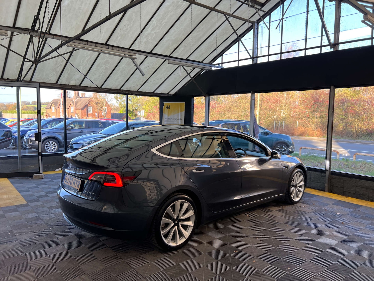 Used Tesla Model 3 2020 for sale - 76606056: Photo 8