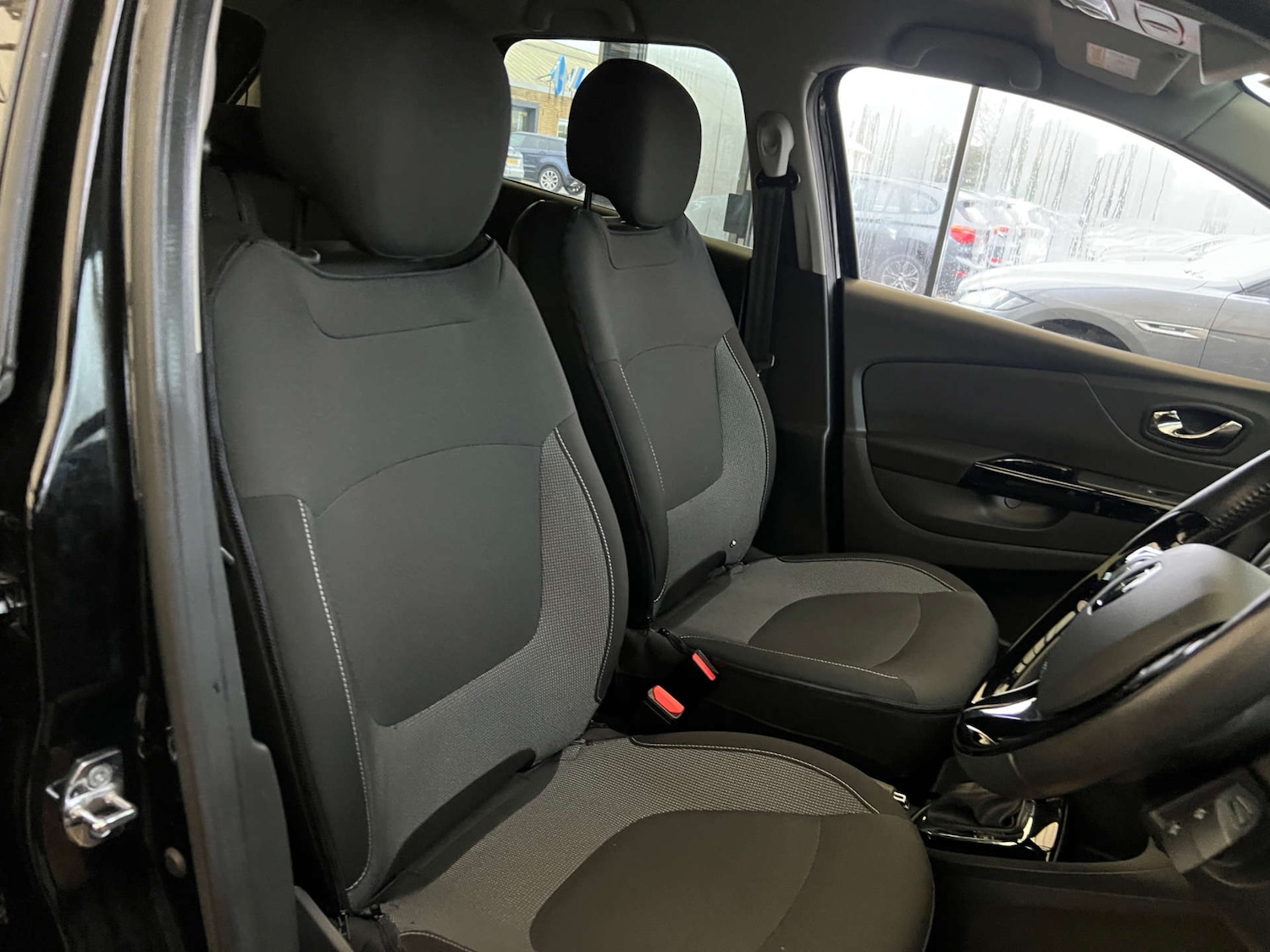 Used Renault Captur 2015 for sale - 77038516: Photo 11