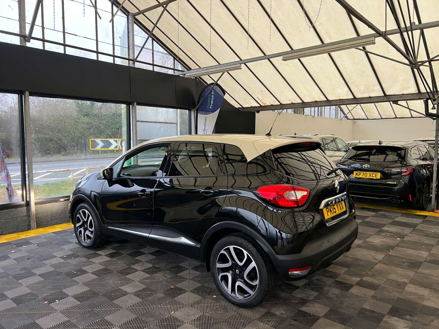 Used Renault Captur 2015 for sale - 77038516: Photo 5
