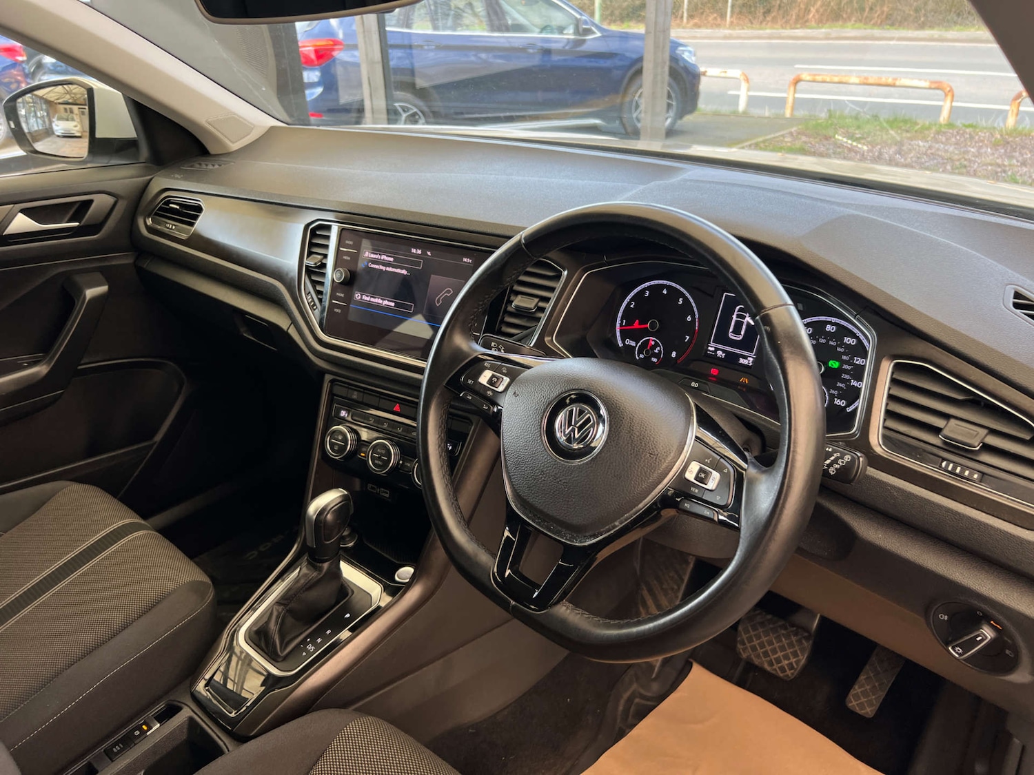 Used Volkswagen T-Roc 2020 for sale - 77897711: Photo 11