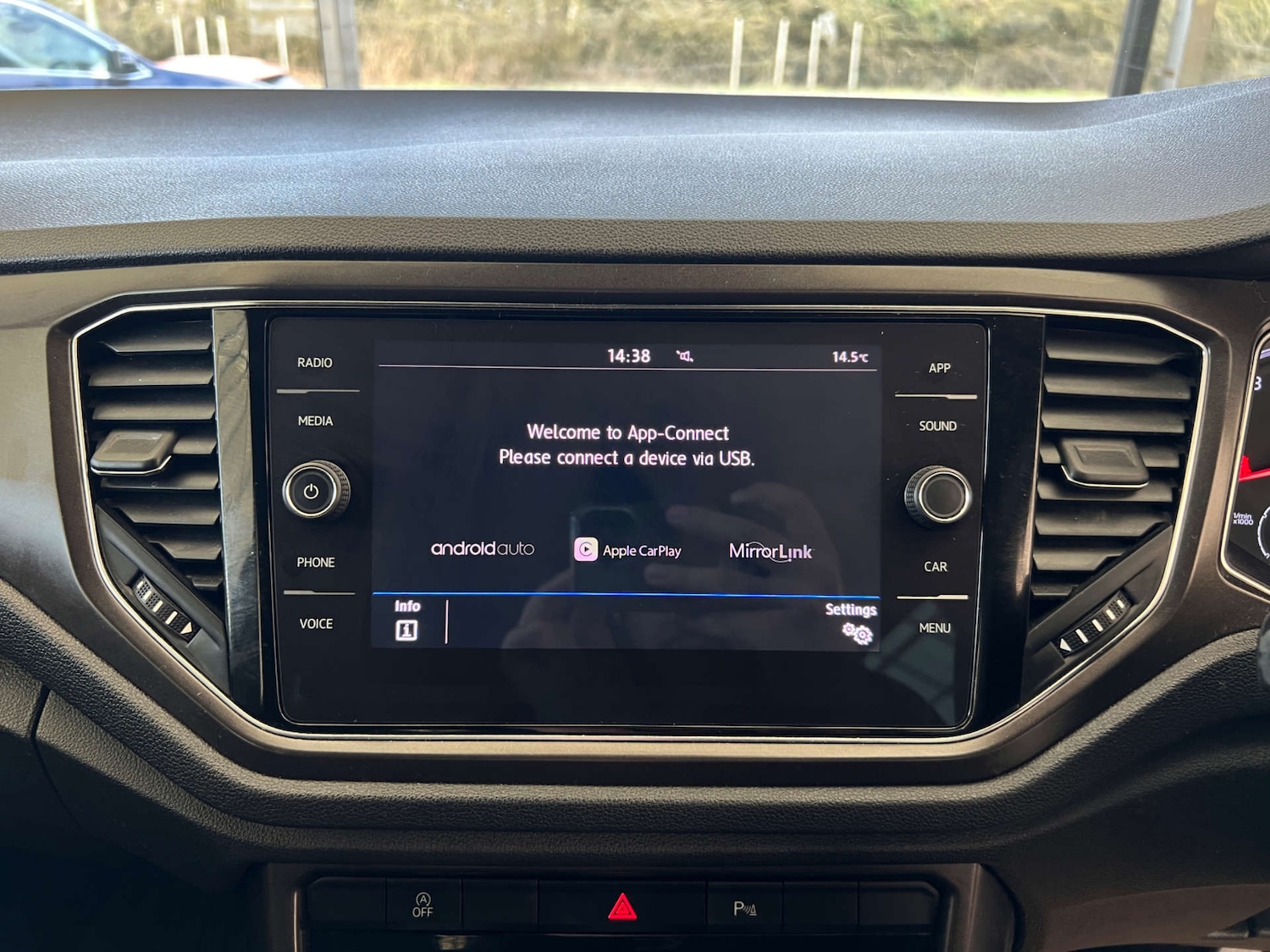 Used Volkswagen T-Roc 2020 for sale - 77897711: Photo 17