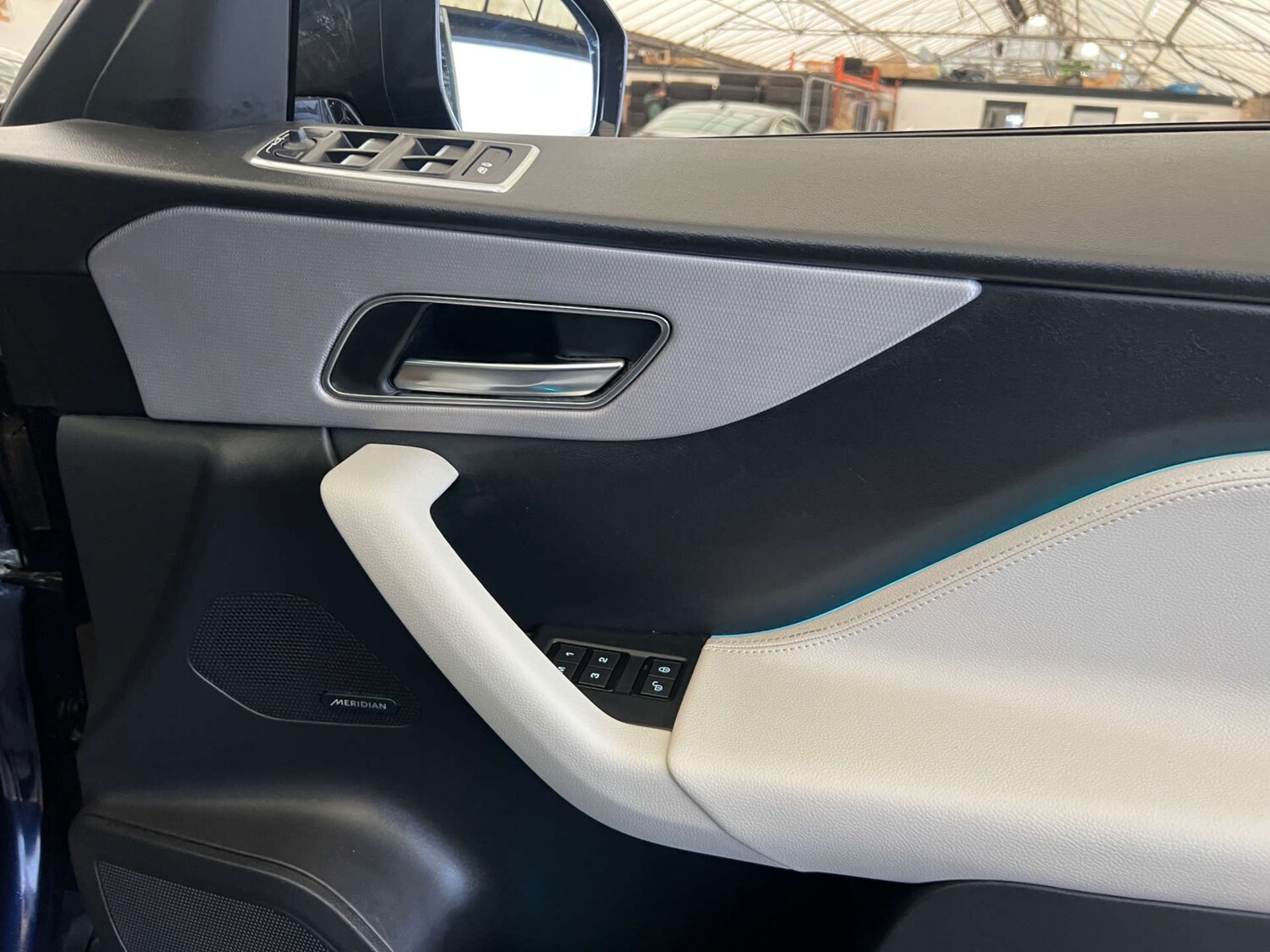 Used Jaguar F-Pace 2019 for sale - 78225931: Photo 11