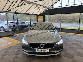 Used Volvo S90 2018 for sale - 76252732: Photo