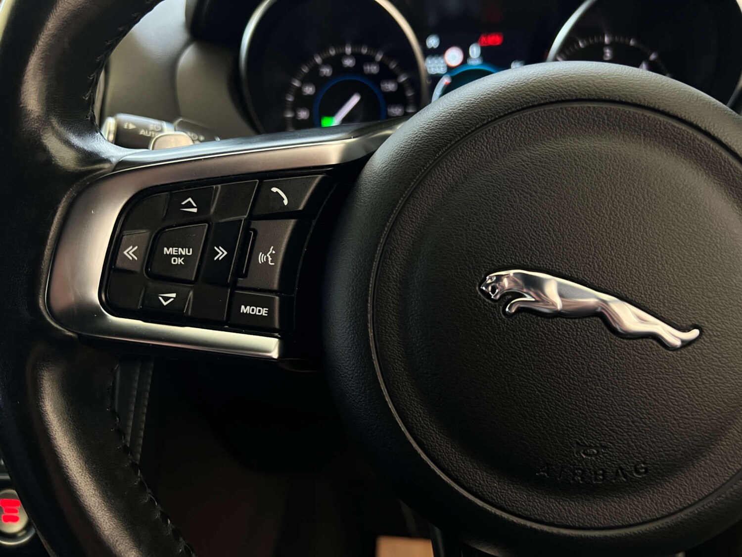 Used Jaguar F-Pace 2019 for sale - 77535063: Photo 12