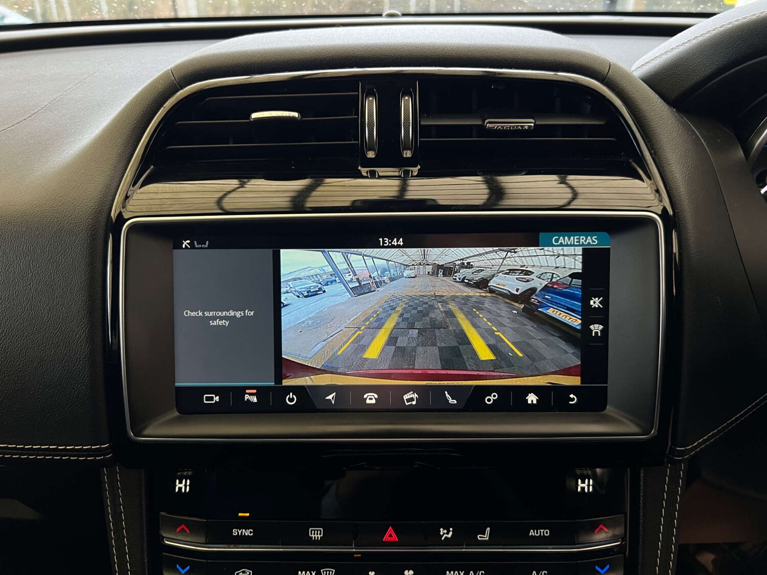 Used Jaguar F-Pace 2019 for sale - 77535063: Photo 20