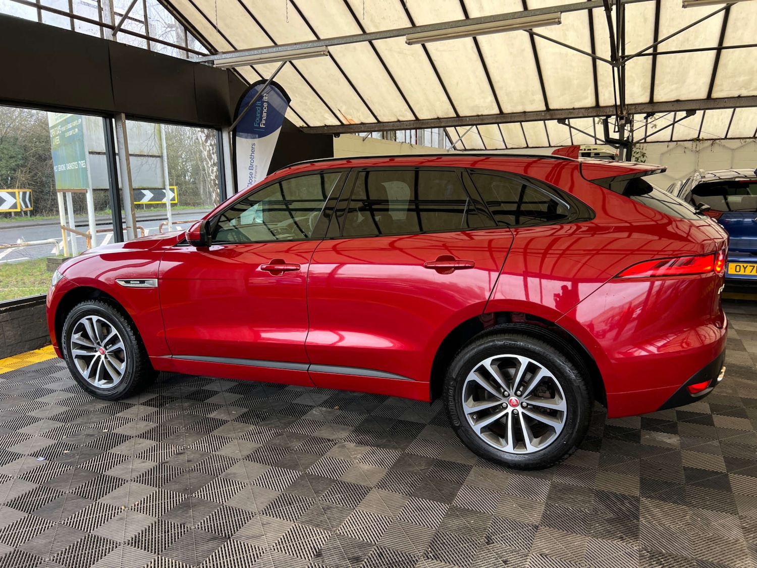 Used Jaguar F-Pace 2019 for sale - 77535063: Photo 5