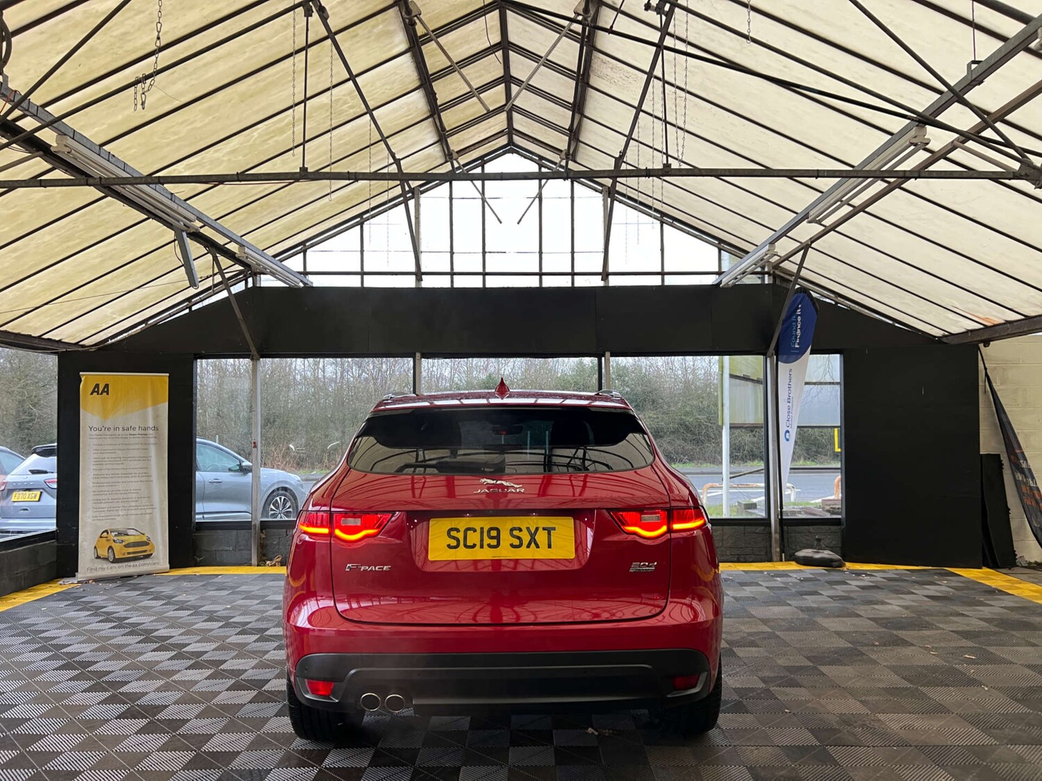 Used Jaguar F-Pace 2019 for sale - 77535063: Photo 7