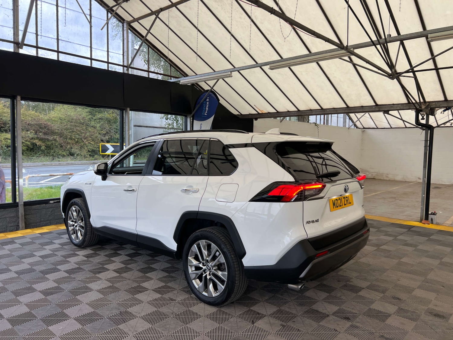 Used Toyota RAV4 2021 for sale - 76277694: Photo 5