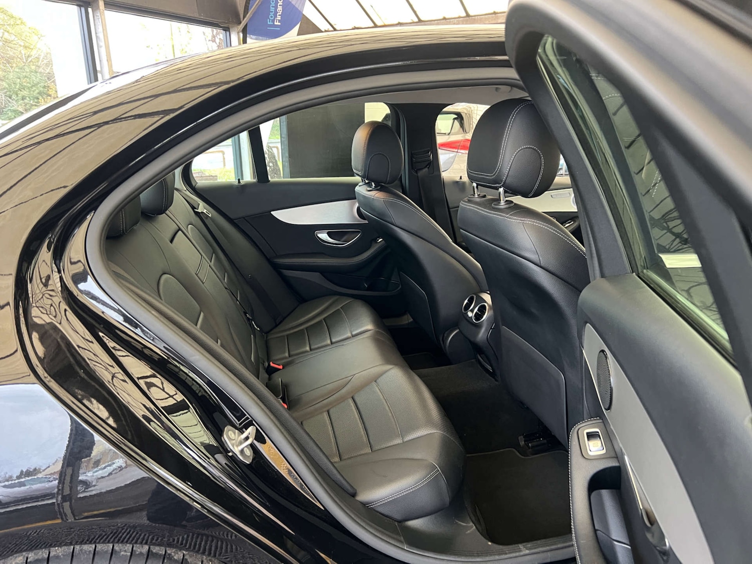 Used Mercedes-Benz C Class 2018 for sale - 76735777: Photo 29