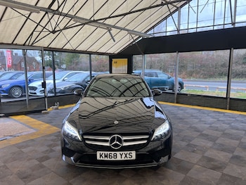 Used Mercedes-Benz C Class 2018 for sale - 76735777: Photo