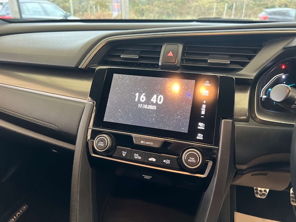 Used Honda Civic 2017 for sale - 76311255: Photo 15