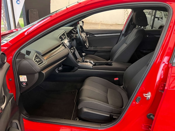 Used Honda Civic 2017 for sale - 76311255: Photo 23