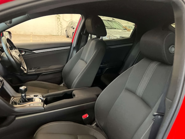 Used Honda Civic 2017 for sale - 76311255: Photo 24