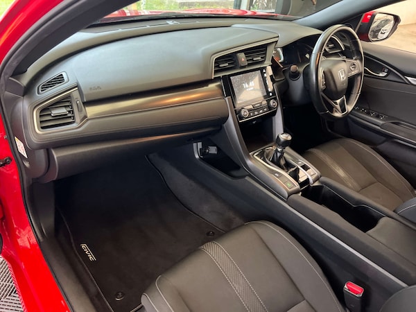 Used Honda Civic 2017 for sale - 76311255: Photo 25
