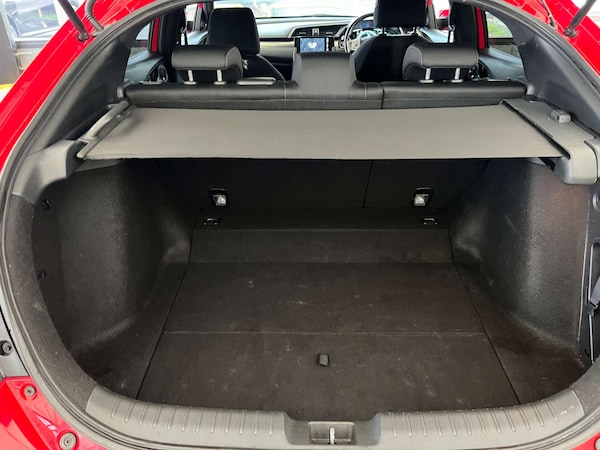 Used Honda Civic 2017 for sale - 76311255: Photo 29
