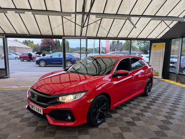 Used Honda Civic 2017 for sale - 76311255: Photo 3