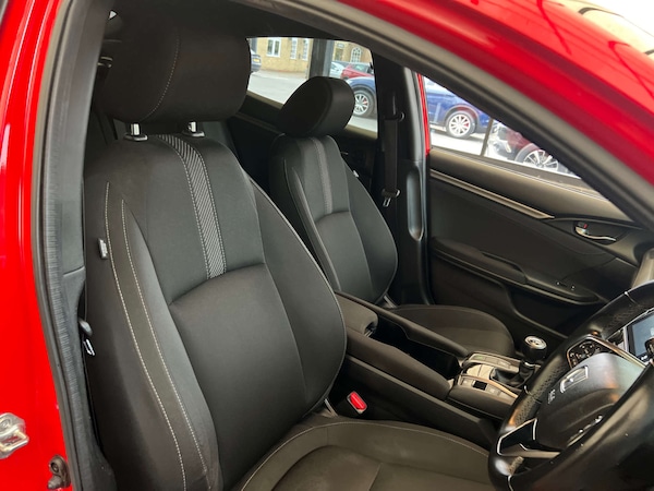 Used Honda Civic 2017 for sale - 76311255: Photo 9