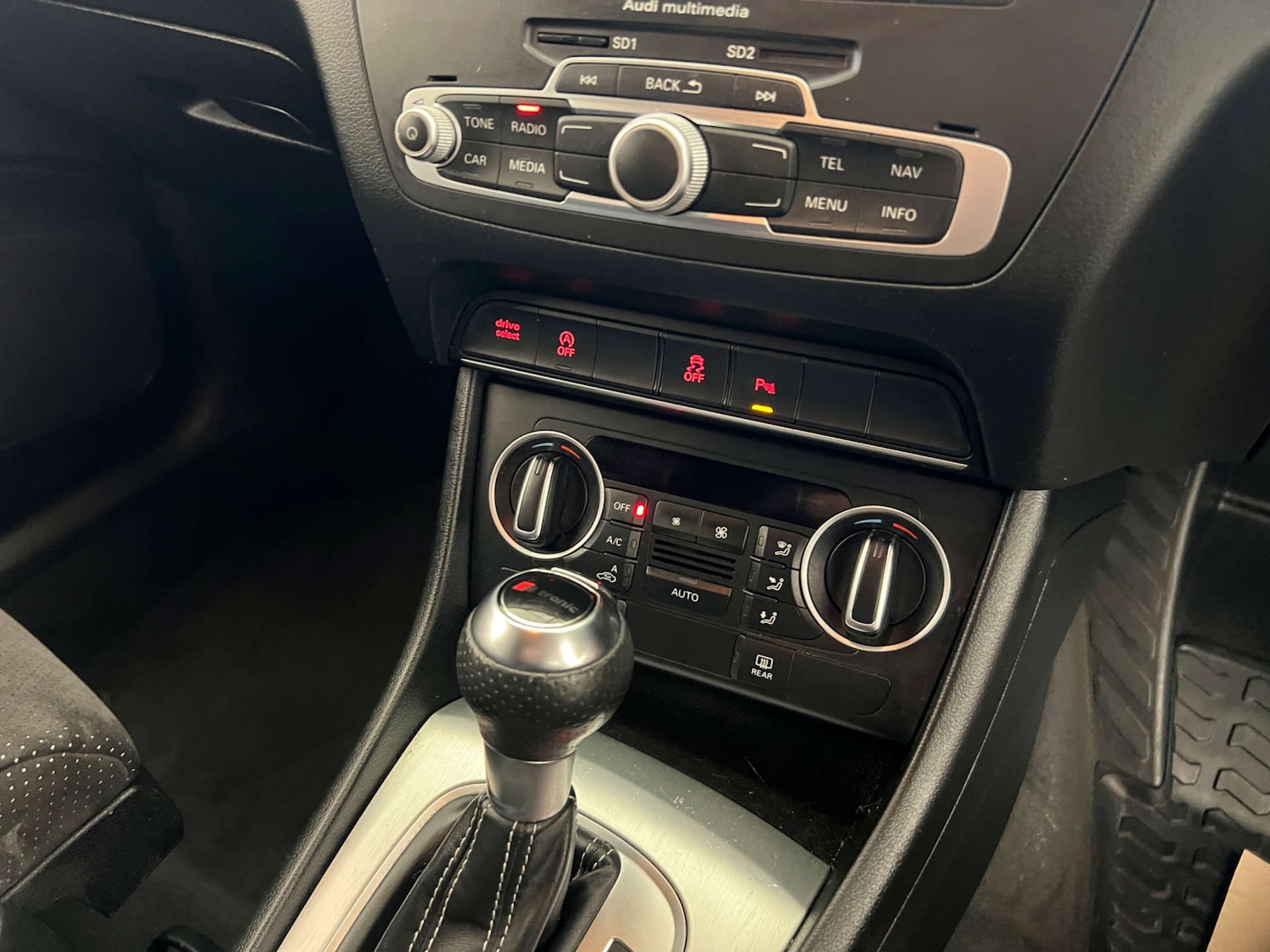 Used Audi Q3 2016 for sale - 76601879: Photo 22