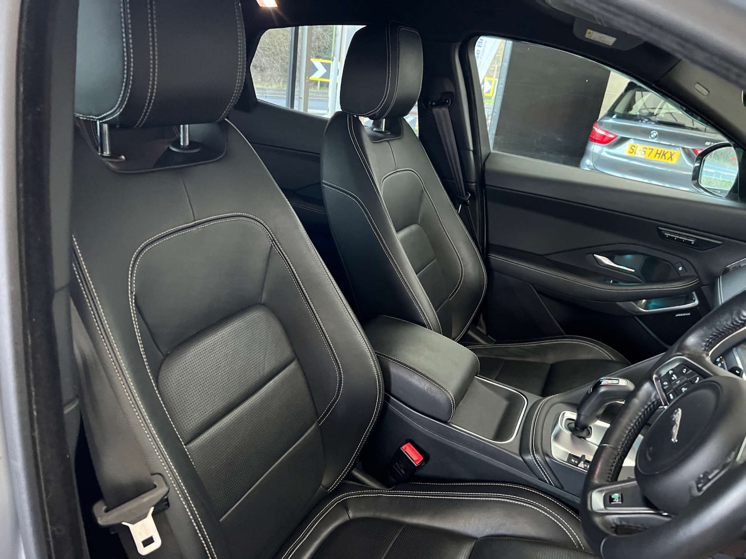 Used Jaguar E-Pace 2019 for sale - 76687501: Photo 10