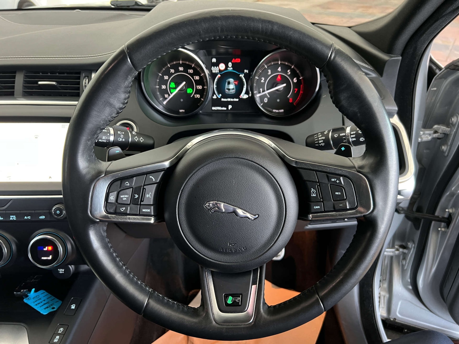 Used Jaguar E-Pace 2019 for sale - 76687501: Photo 14