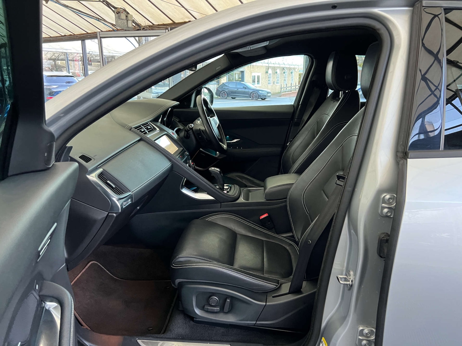 Used Jaguar E-Pace 2019 for sale - 76687501: Photo 22