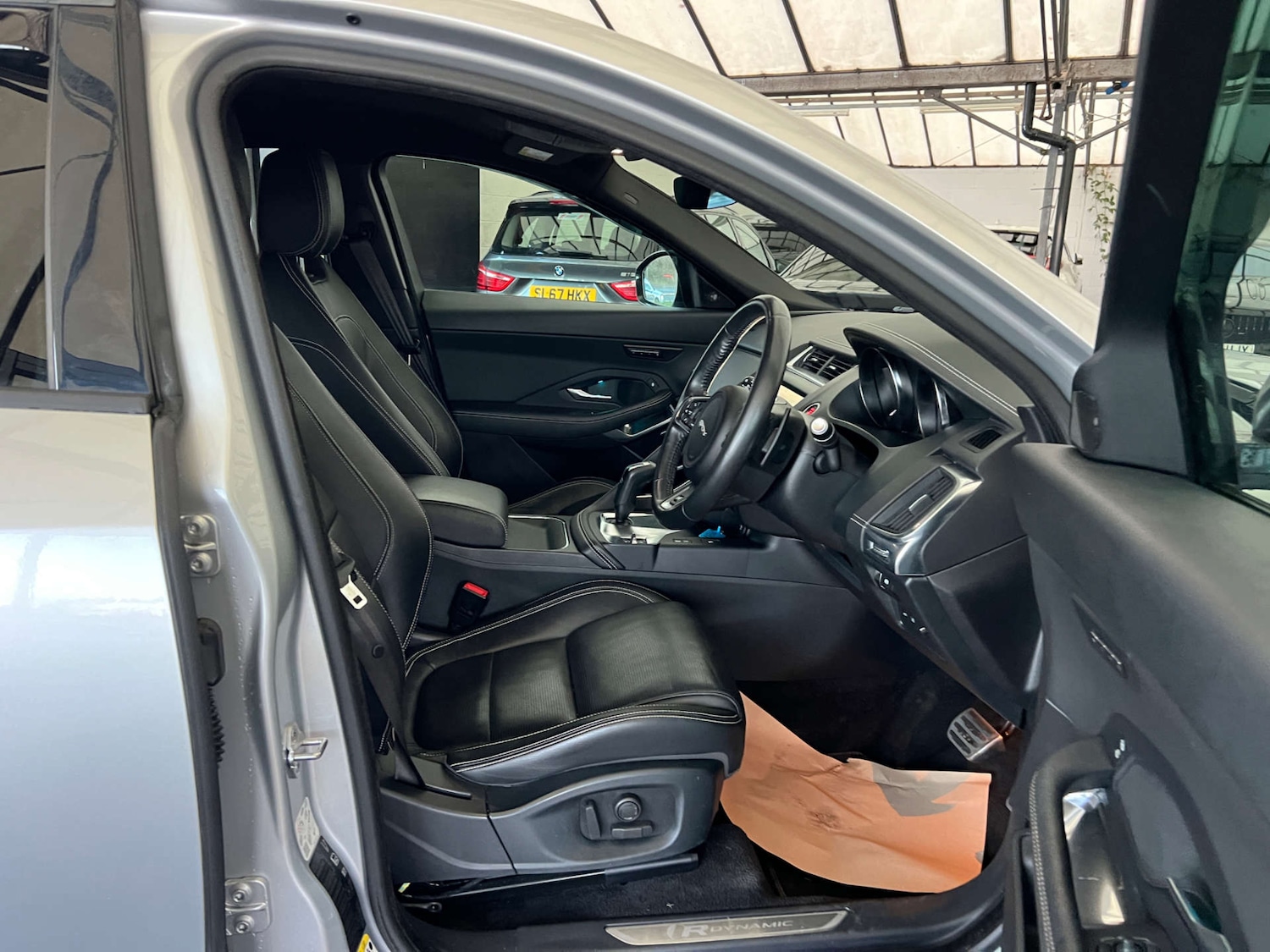 Used Jaguar E-Pace 2019 for sale - 76687501: Photo 9