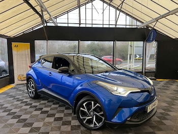 Used Toyota C-HR 2018 for sale - 77038532: Photo