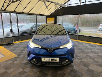 Used Toyota C-HR 2018 for sale - 77038532: Photo