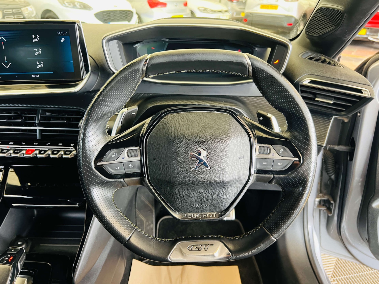 Used Peugeot 208 2020 for sale - 76919162: Photo 13