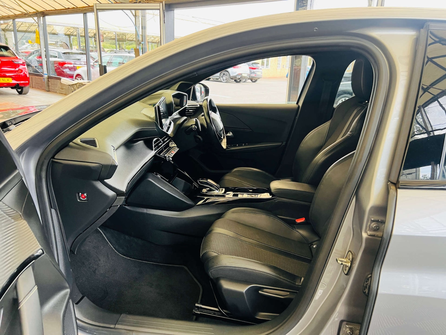 Used Peugeot 208 2020 for sale - 76919162: Photo 20