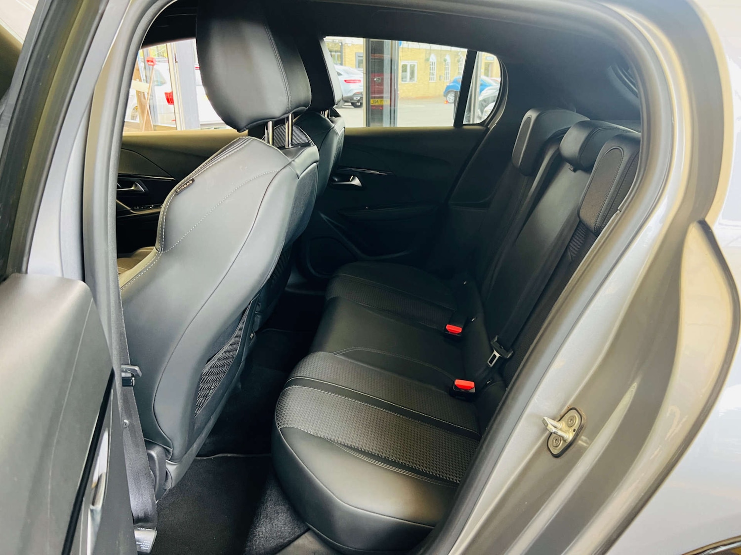 Used Peugeot 208 2020 for sale - 76919162: Photo 23