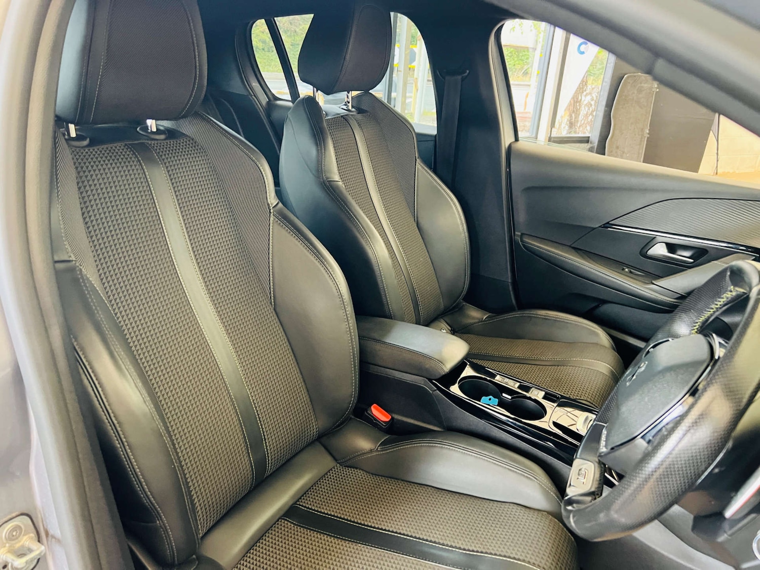 Used Peugeot 208 2020 for sale - 76919162: Photo 8