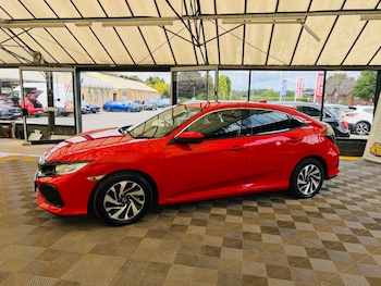 Used Honda Civic 2019 for sale - 76277838: Photo 4